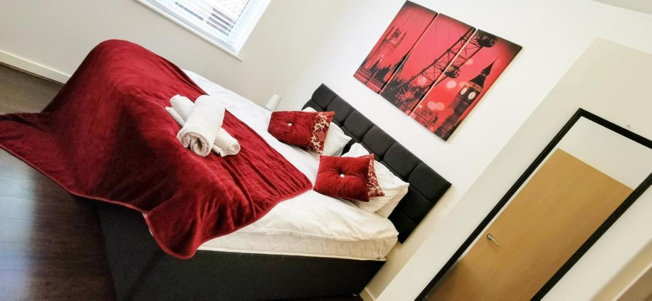 J Quarter - Sleeps 5 Long Term & Families Comfortably, 4 Beds, 2 Bathrooms Бірмінгем Екстер'єр фото