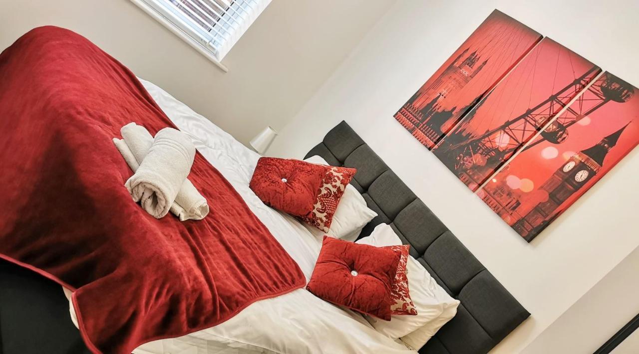 J Quarter - Sleeps 5 Long Term & Families Comfortably, 4 Beds, 2 Bathrooms Бірмінгем Екстер'єр фото