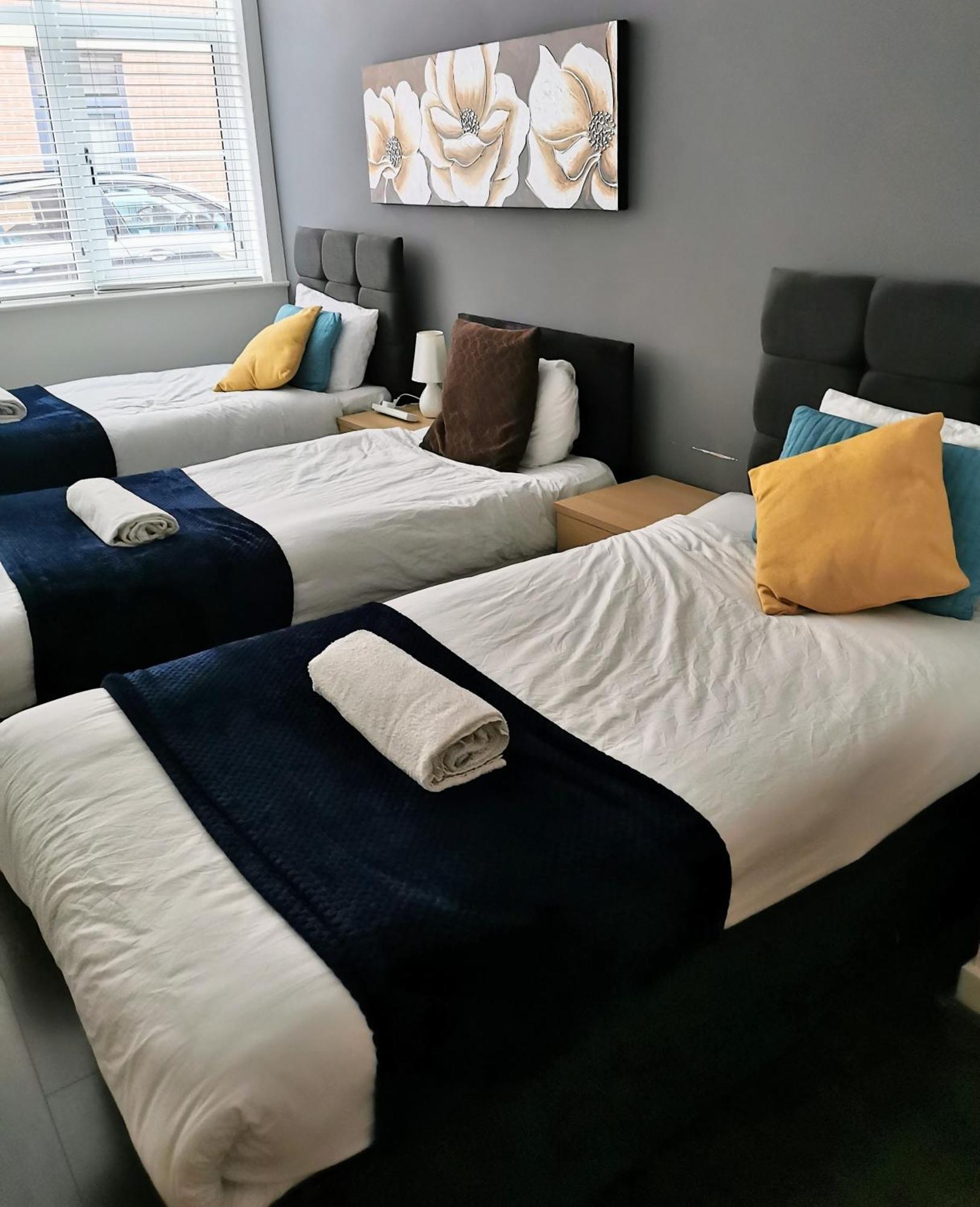 J Quarter - Sleeps 5 Long Term & Families Comfortably, 4 Beds, 2 Bathrooms Бірмінгем Екстер'єр фото